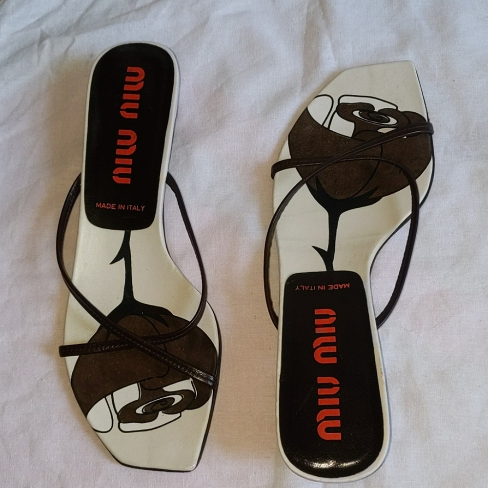 Miu Miu Brown Leather Criss Cross Open-toed Sandal